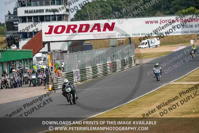 Vintage motorcycle club;eventdigitalimages;mallory park;mallory park trackday photographs;no limits trackdays;peter wileman photography;trackday digital images;trackday photos;vmcc festival 1000 bikes photographs